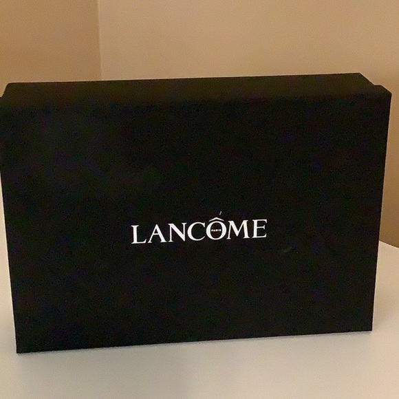 Lancome Black Gift Box Preloved - Picture 3 of 4